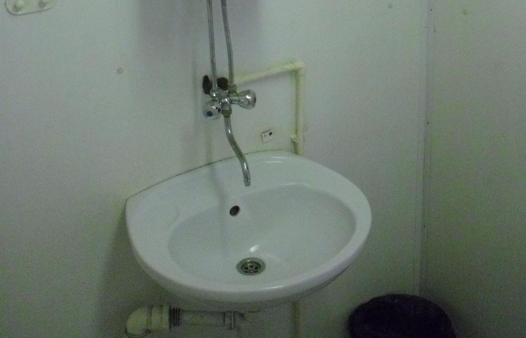 Hostel Metro Варшава Екстериор снимка