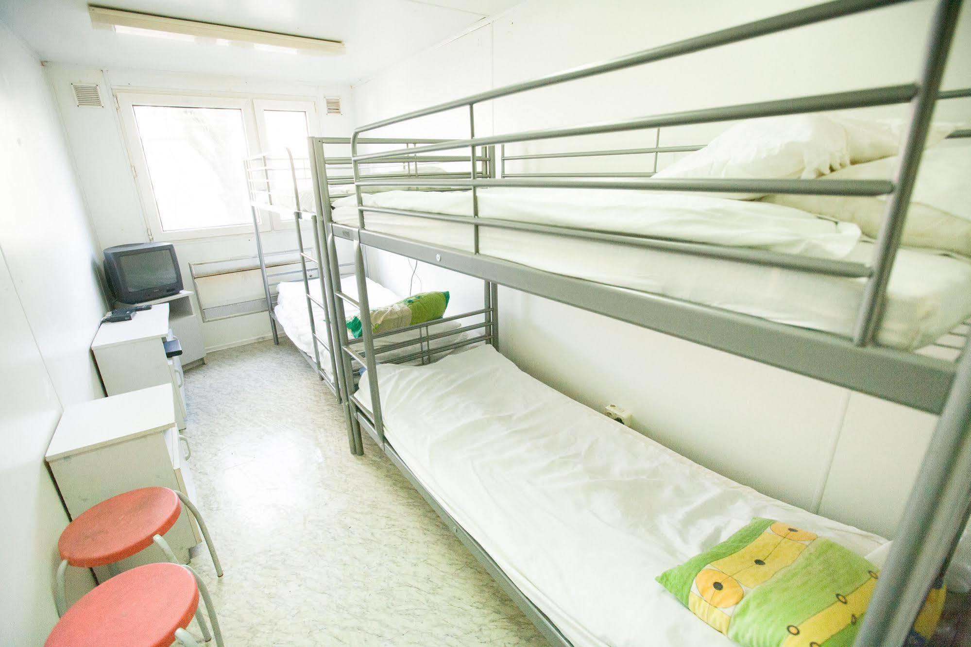 Hostel Metro Варшава Екстериор снимка