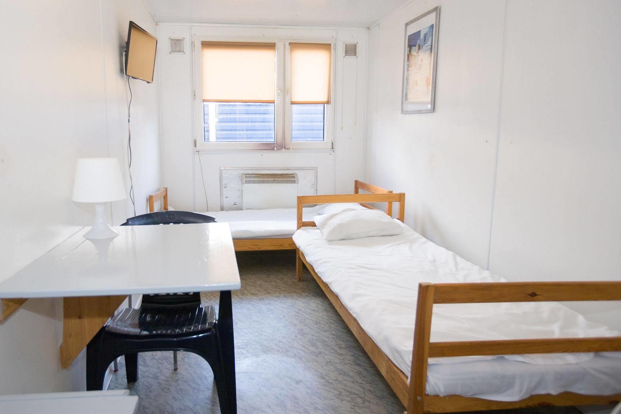 Hostel Metro Варшава Екстериор снимка