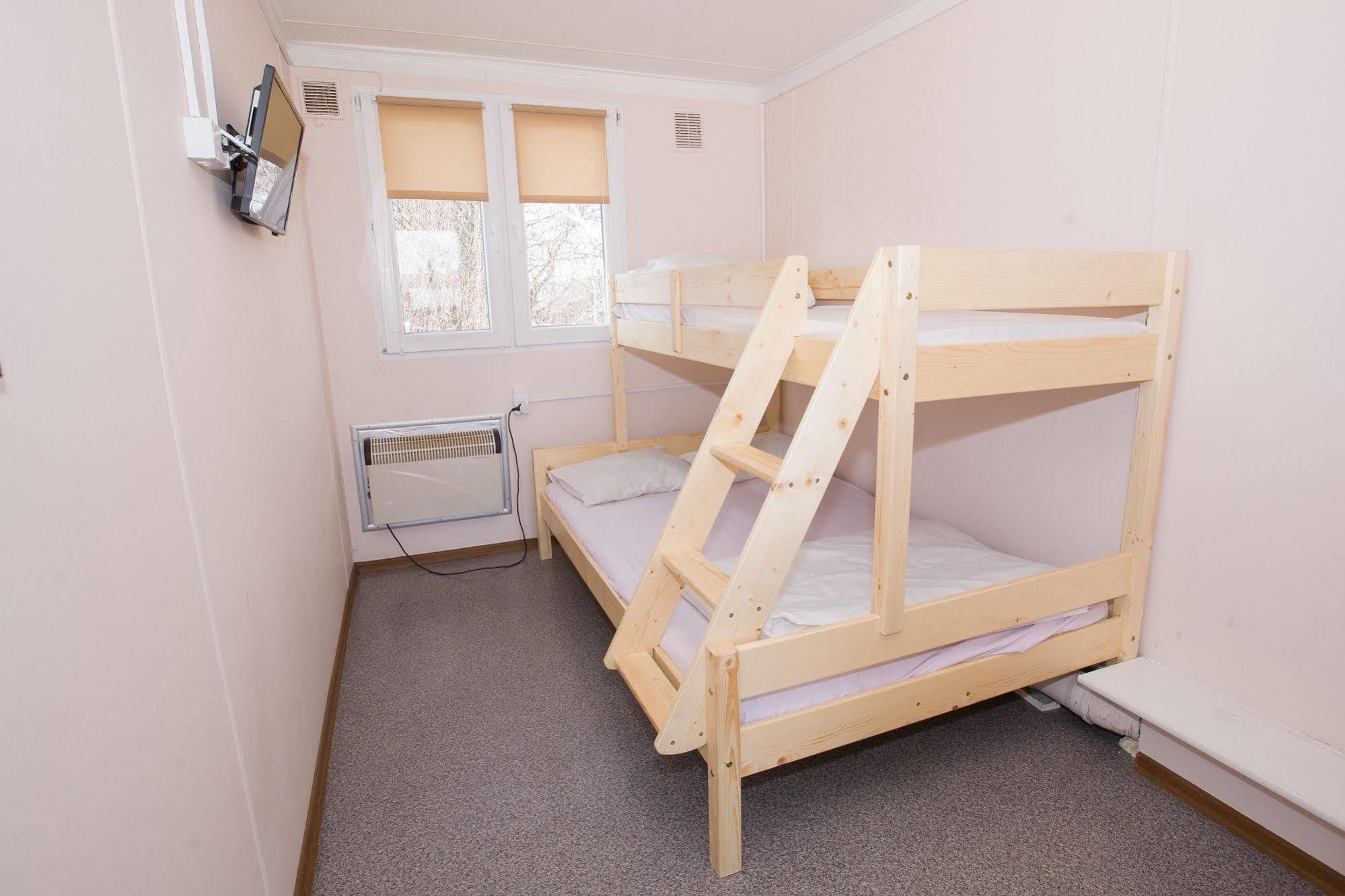 Hostel Metro Варшава Екстериор снимка